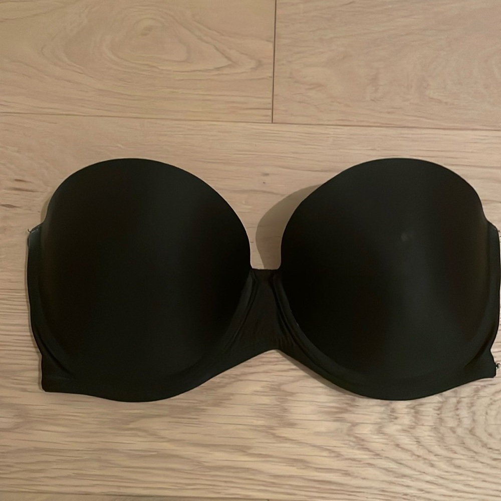 La Vie en Rosa black strapless bra size 34D